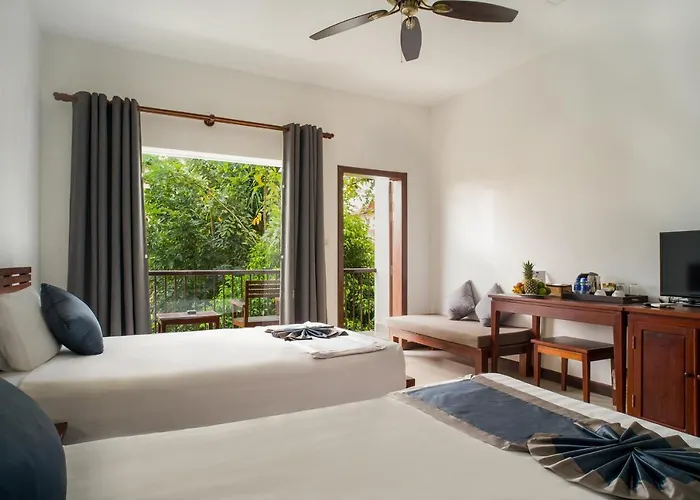 Hotel Cozy Boutique City-centre 4*